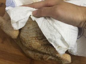 6. 腌制好用厨房把水份擦干