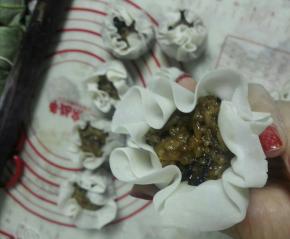 16、手往中间收，不会收的用两个手盘。