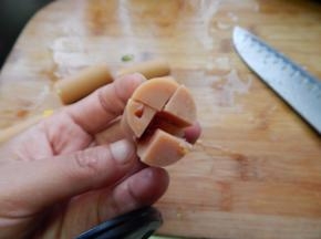 切几小断然后划十字口