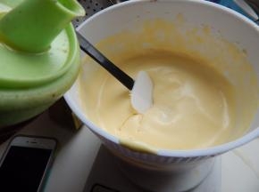 加入玉米油及牛奶