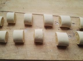 用刀剁开分剂。