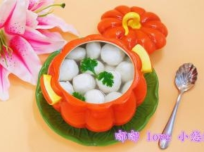 装盘开吃···