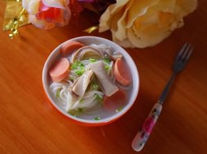 装盘开吃···