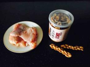 主要食材：桂发祥十八街小麻花、去皮去骨鸡腿肉
