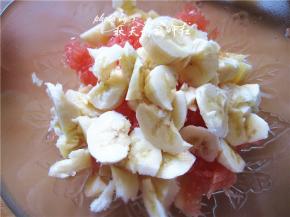 再加入香蕉块；