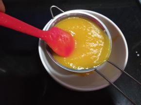 芒果泥过筛一下