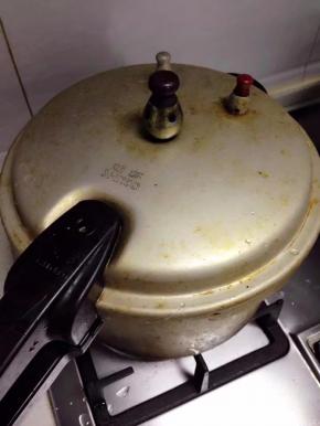 盖上盖子压至20-30分钟。