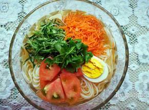 浇上汁，上面撒点香菜做点缀