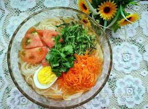 冷面做好了，可以吃了