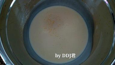 淡奶油加白砂糖打发，我打到10分发了