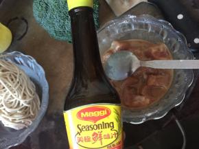 最后加入生抽拌匀腌制2个小时以上