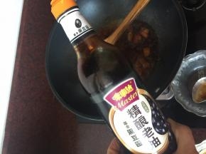 加入老抽上色