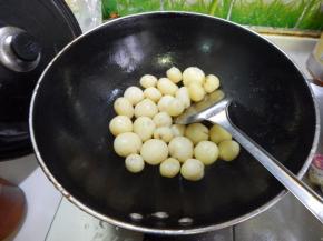 然后加入小土豆