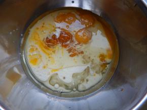 加入玉米油及牛奶