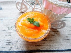 然后倒入杯子里