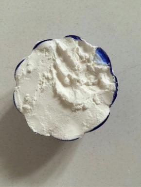 准备一碗玉米淀粉备用！

