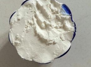 准备一碗玉米淀粉备用！


