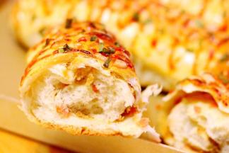 很好吃的一款面包，特别是会喜欢芝士味的应该更爱了。