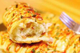 香葱芝士面包是早餐不错的选择！