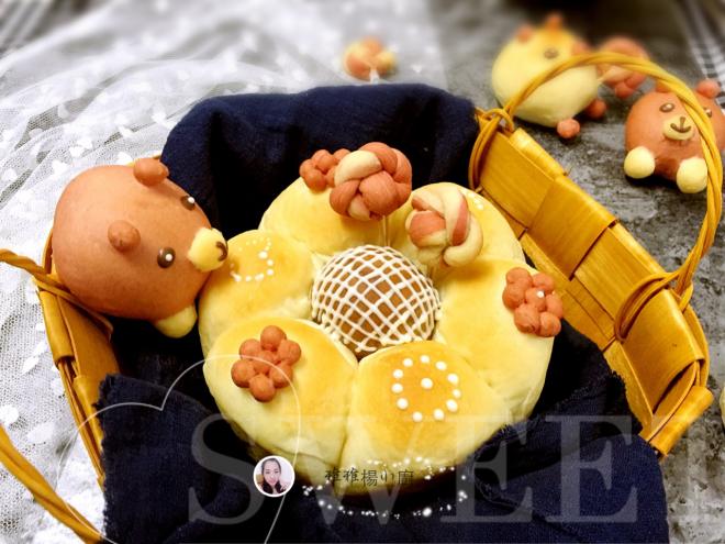 花环与熊熊面包