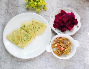 搭配牛奶麦片和水果都是很不错的