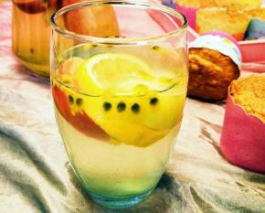 搭配甜点来个下午茶，美白又补水