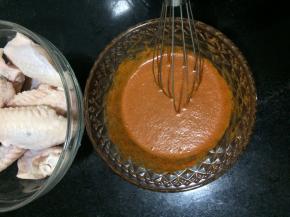 烤料兑凉开水拌均匀