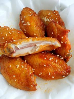 撒上白芝麻装饰一下就可以开吃了