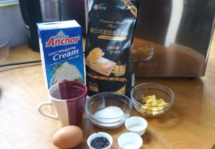 全部面包材料准备好