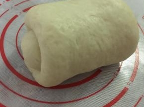 从上至下卷起来。