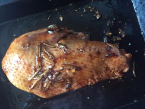 抓拌均匀，多按摩，腌制两个小时以上