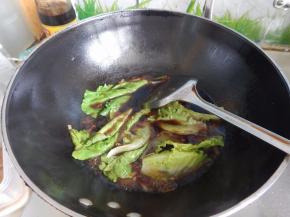 煮开后加入生菜