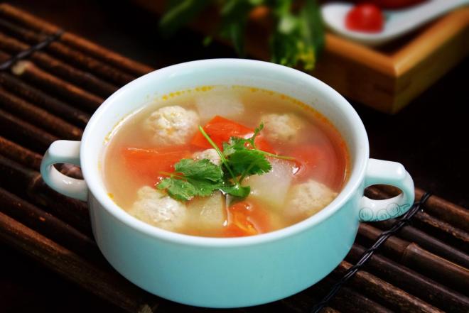 冬瓜番茄肉丸汤