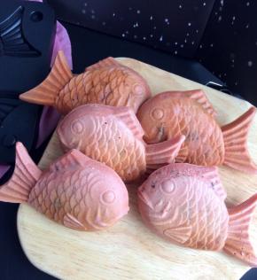 慢慢打开模具可以轻松脱模就好