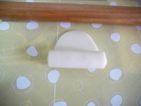 由下至上卷起面片