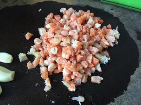 虾仁切小丁