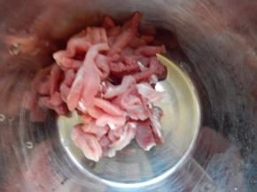 猪肉切条