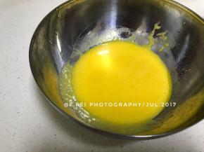 加入85克的黄桃糖水