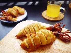 出炉后撒了一层孜然粉
