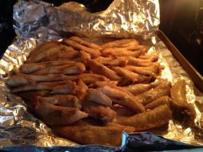 再打开锡纸翻动一下鸡亦尖，打开锡纸再烤10分钟就好了