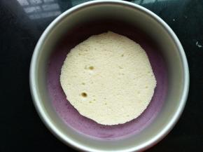 放入第二片蛋糕胚