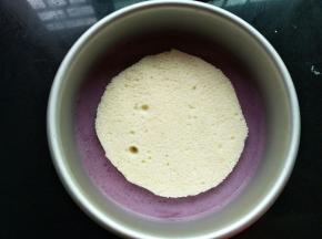 放入第二片蛋糕胚