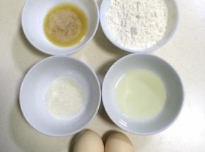 把食材过称准备齐。