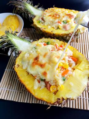 整个屋子都是菠萝的香味