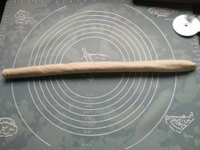 包起来，同时预热烤箱中层180℃