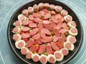 香肠片摆放整齐