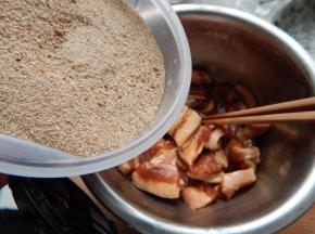 加入自己做的蒸肉粉