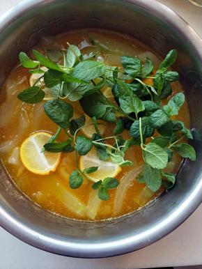 加入洗净的薄荷