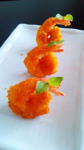 点缀薄荷叶即可。