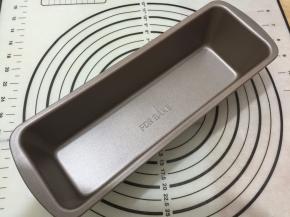 4. 这次使用到的模具是法焙客长条形蛋糕模25cm